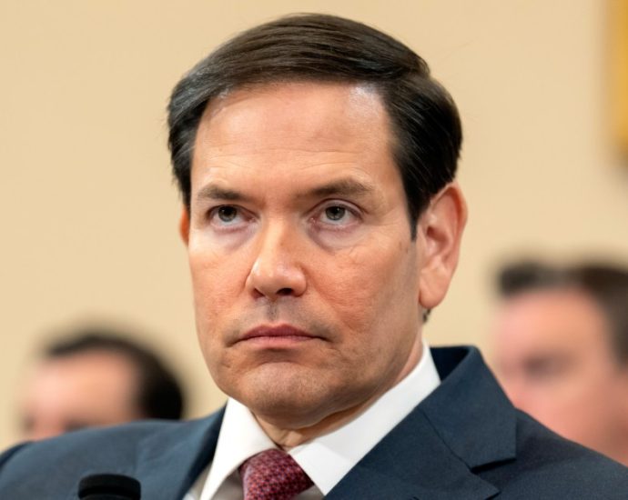 marco-rubio-says-us-will-begin-revoking-visas-of-chinese-students