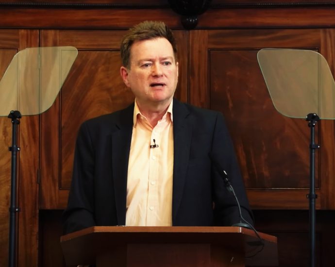 gb-news-owner-paul-marshall-calls-for-bbc’s-fact-checking-service-to-be-shut-down