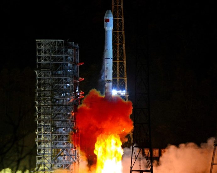 china-launches-landmark-mission-to-retrieve-pristine-asteroid-samples
