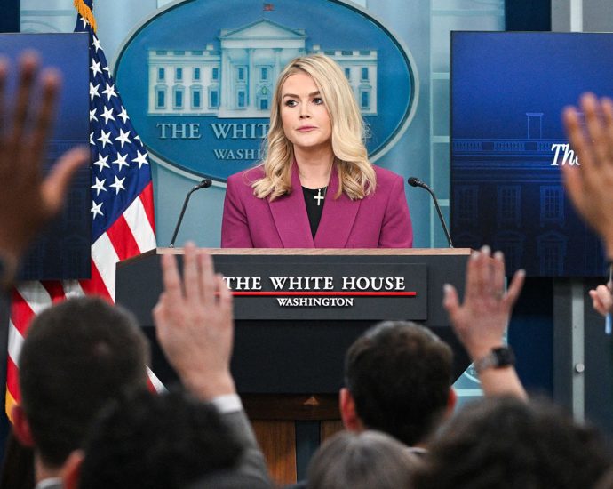 white-house-holds-press-briefing