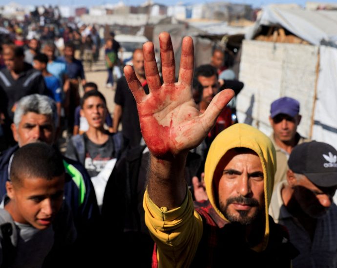 israel-orders-closure-of-al-awda-hospital,-a-‘lifeline’-in-north-gaza