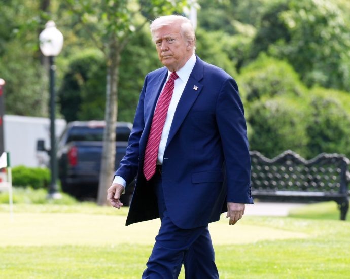 federal-appeals-court-temporarily-reinstates-the-traitor-tariffs