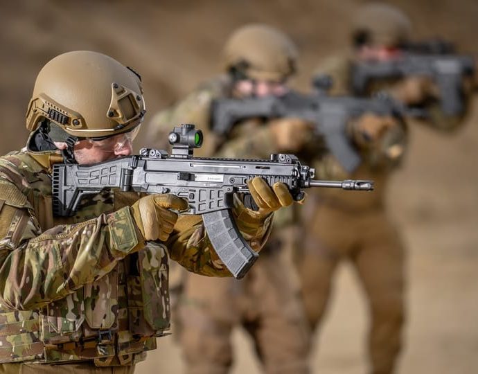 ukraine-plans-full-production-of-czech-bren-2-assault-rifles