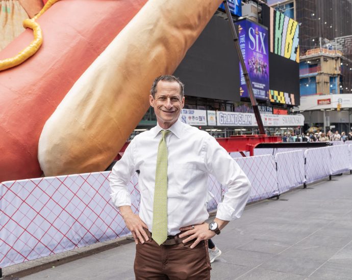 “most-transparent-f**king-body-on-earth”:-weiner-defends-pelosi-stock-trading