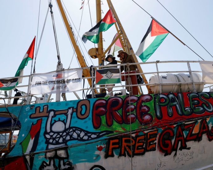 climate-activist-greta-thunberg-to-join-aid-ship-effort-to-break-gaza-siege