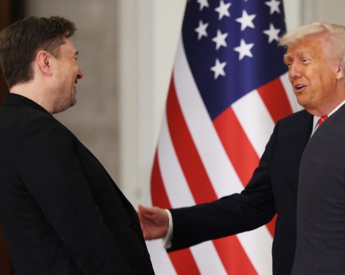elon-musk-departs-washington-and-doge