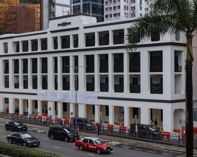 china-sets-up-international-body-in-hong-kong-to-rival-world-court