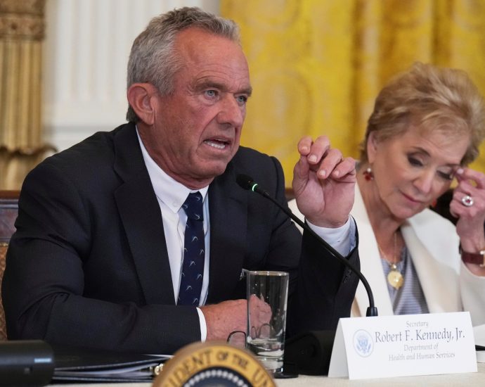 white-house-to-amend-flagship-health-report-citing-phantom-studies