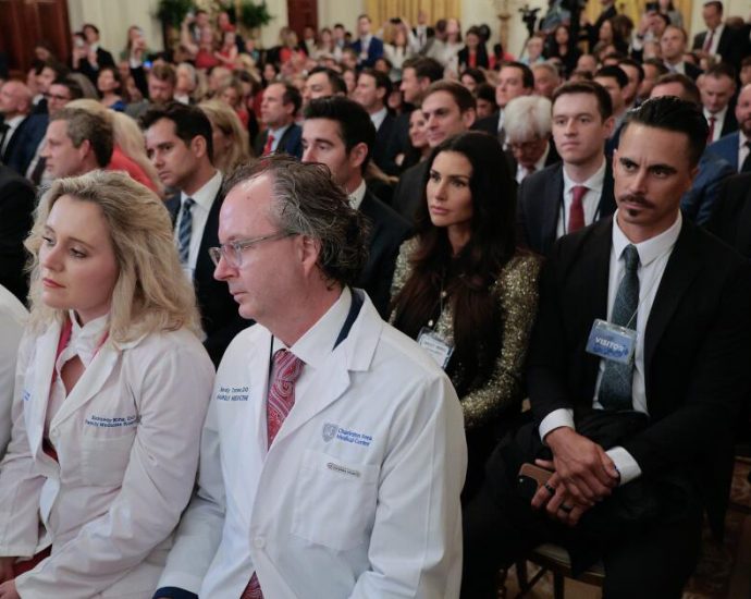 us.-just-radically-changed-its-covid-vaccine-recommendations:-how-will-it-affect-you?