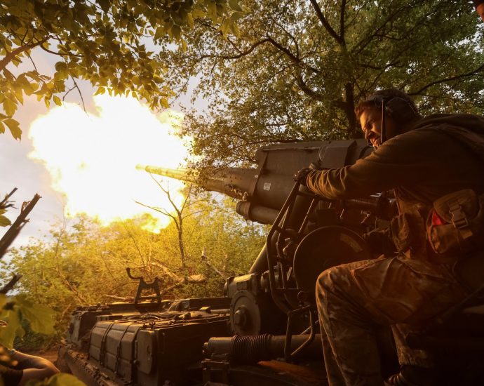 two-killed-in-russian-attacks-on-ukraine-before-possible-talks-in-turkiye