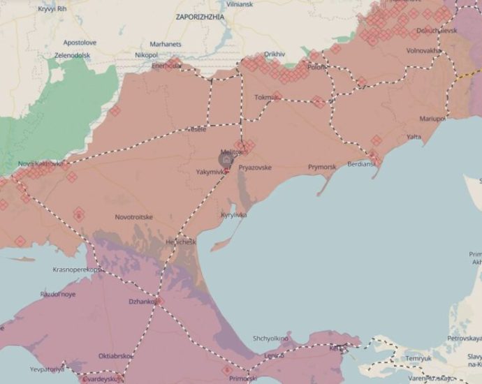 explosion-derails-russian-military-convoy-in-occupied-zaporizhzhia-oblast,-hur-says