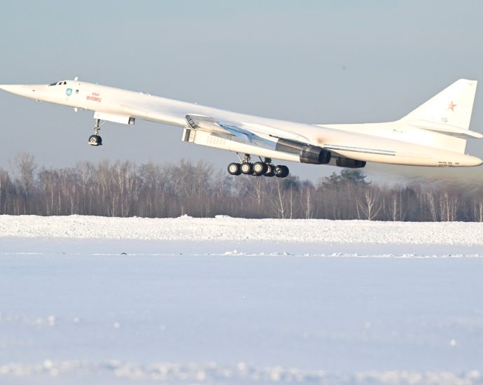 ukrainian-drones-target-russian-airbases-in-unprecedented-operation
