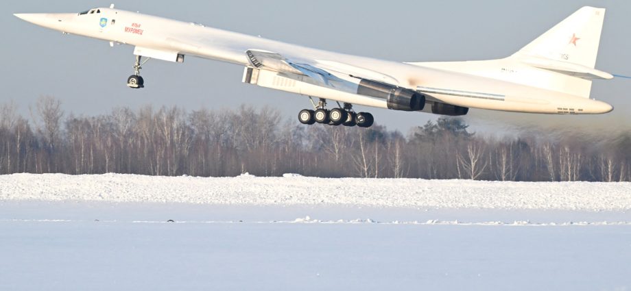 ukrainian-drones-target-russian-airbases-in-unprecedented-operation
