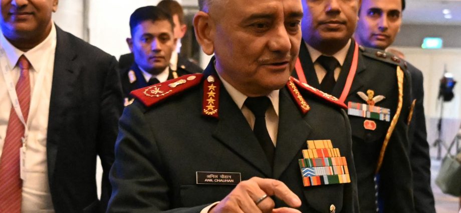 india-general-admits-jet-losses-in-clash-with-pakistan:-here’s-what-he-said