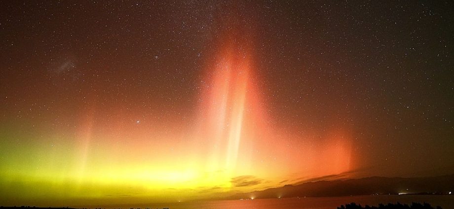 Severe G4 geomagnetic storm sparks northern lights across US and beyond (photos)