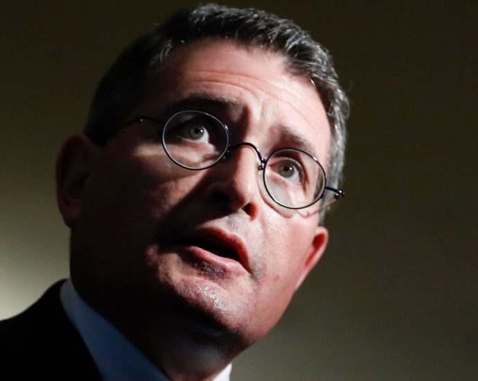 in-bizarre-rant,-the-traitor-rips-‘sleazebag’-leonard-leo-over-legal-setback-on-tariffs