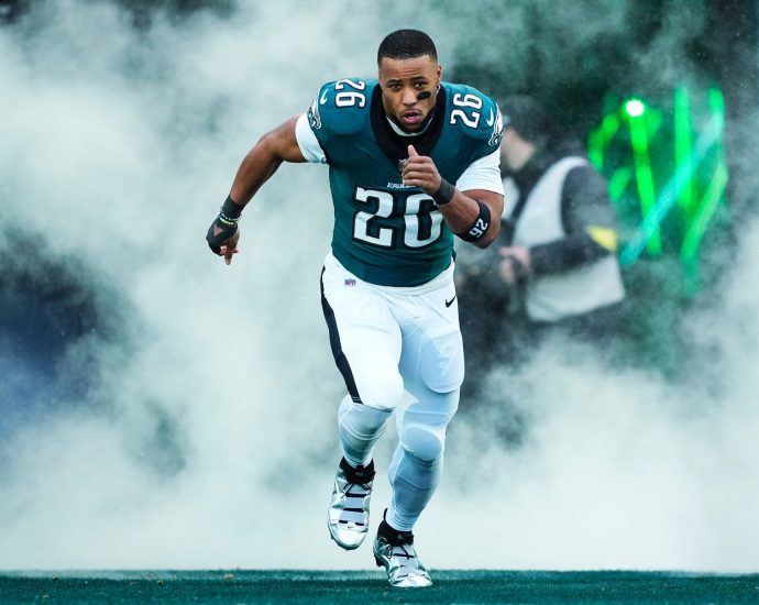 eagles-running-back-saquon-barkley-named-cover-star-for-madden-nfl-26