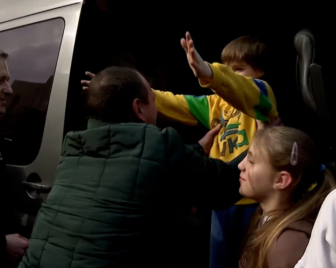 russian-delegates-call-abducted-children-issue-“show-for-childless-european-grandmothers”