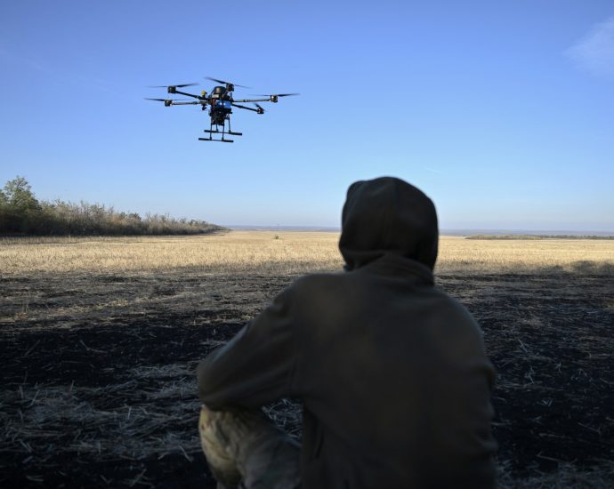 russia-using-drones-to-hunt-ukrainian-civilians:-hrw