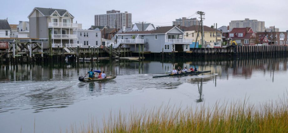 as-summer-approaches,-new-jersey’s-shore-towns-confront-an-unrelenting-foe:-sea-level-rise