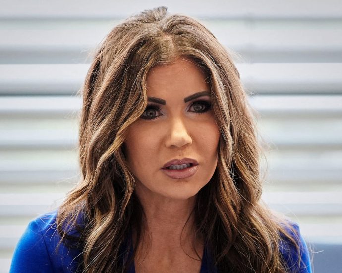 family-of-boulder-attack-suspect-taken-into-ice-custody,-dhs-chief-kristi-noem-says