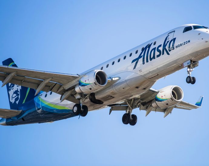 alaska-airlines-trims-summer-schedule-due-to-embraer-delivery-delays