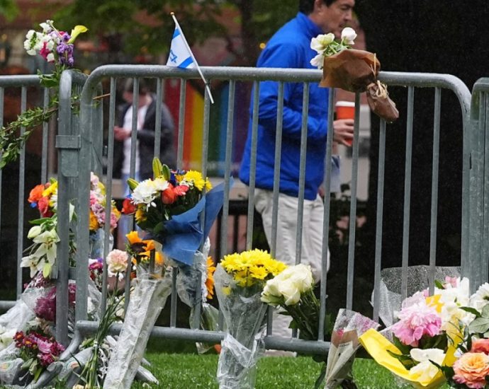 family-of-suspect-in-colorado-firebomb-attack-held-in-immigration-custody