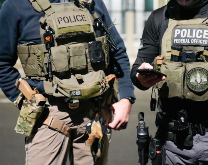 “six-one-way-tickets”:-white-house-gloats-after-boulder-attack-suspect’s-family-is-detained-by-ice