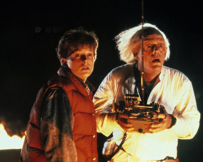 where’s-marty-mcfly’s-guitar?-search-is-on-for-‘back-to-the-future’-prop-4-decades-later