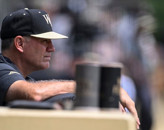 wake-forest-baseball-coach-apologizes-for-homophobic-slur-during-playoff-game