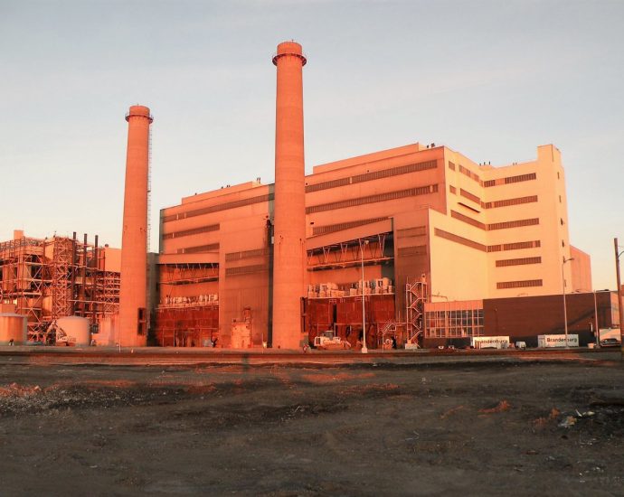 aging-pennsylvania-power-plant-to-keep-running-after-the-traitor-order-on-eve-of-shutdown