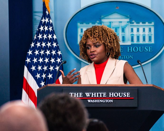 “an-unwarranted-betrayal”:-karine-jean-pierre-leaves-democratic-party,-announces-new-book