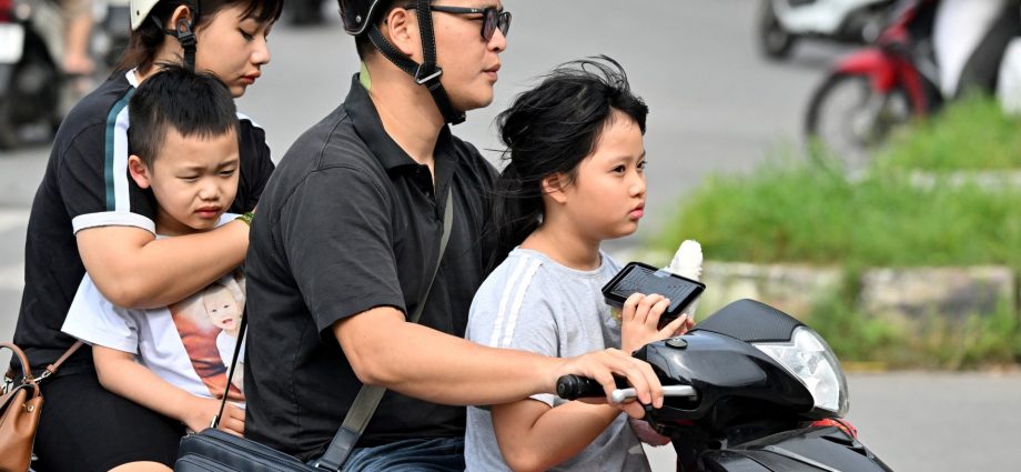 vietnam-scraps-two-child-policy-to-combat-falling-birthrate
