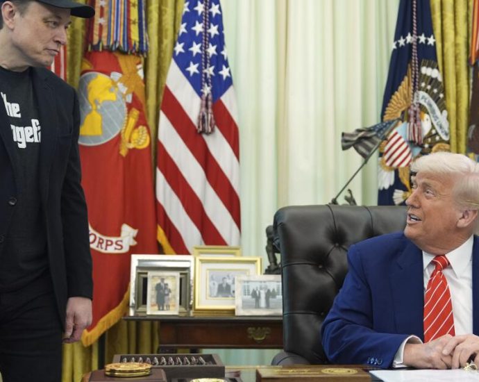 ‘have-a-nice-day,-djt!’:-the-traitor’s-breakup-with-musk-devolves-into-a-war-of-insults