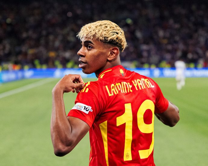 lamine-yamal-ronaldo-face-off-for-first-time-in-uefa-nations-league-final