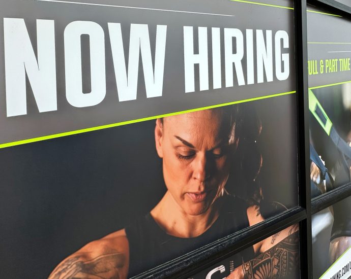 us-economy-adds-139,000-jobs-as-growth-slows