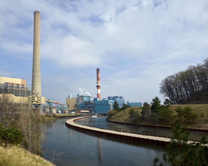 the-traitor-hastens-‘drumbeat’-of-deferred-coal-plant-retirements