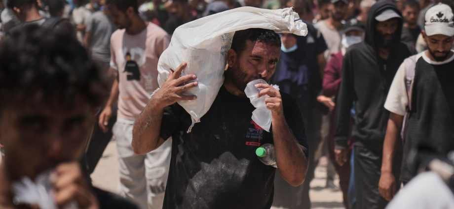 nine-palestinians-killed-as-gaza-aid-distribution-centres-again-close