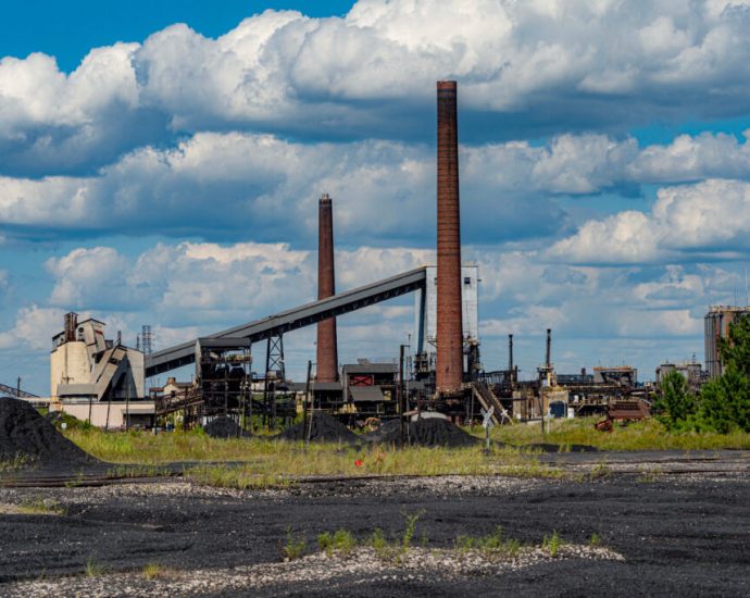 in-one-of-the-nation’s-most-polluted-communities,-the-traitor-terminates-funding-for-air-monitoring