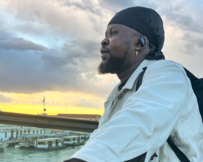 in-italy,-a-choir-of-immigrants-and-locals-tells-the-story-of-venice