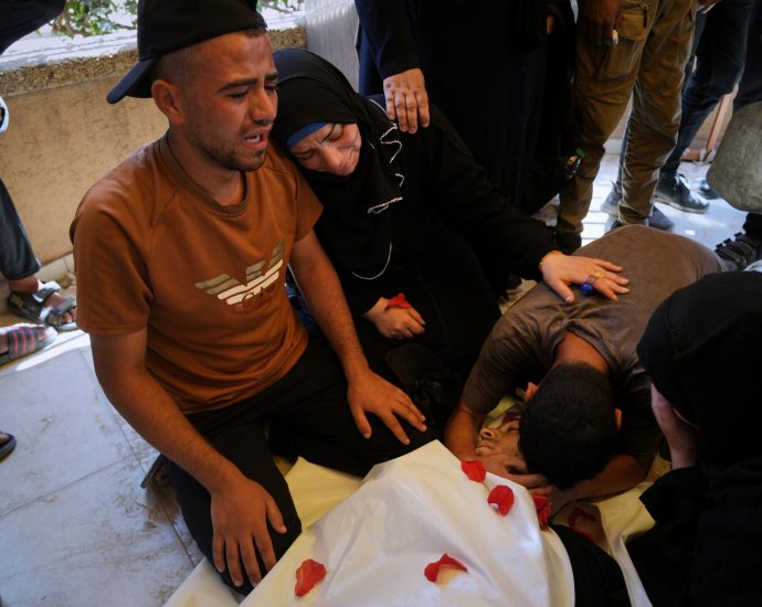 gaza-aid-sites-branded-‘human-slaughterhouses’-under-deadly-israeli-fire