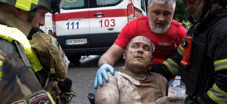 ukraine-says-latest-pows-swap-with-russia-to-go-ahead-after-duelling-words