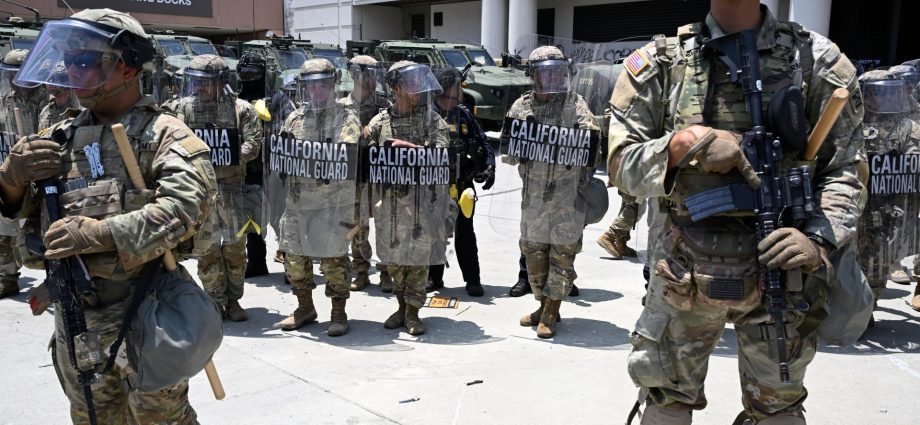 los-angeles-unrest:-is-the-traitor-allowed-to-deploy-national-guard-troops?