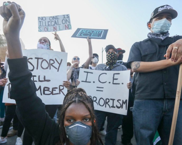 us-travel-ban-takes-effect-amid-la-protests-against-immigration-crackdown