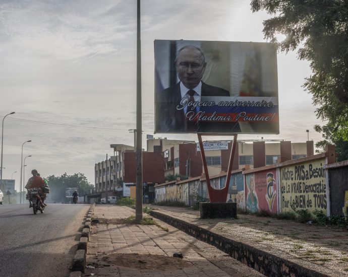 russia-plans-to-boost-economic-and-military-ties-in-africa