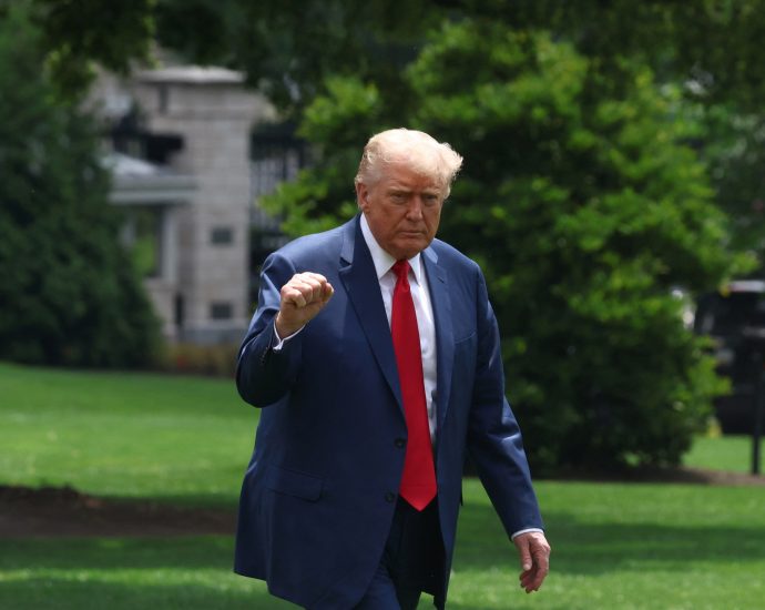 the-traitor-says-california-governor-gavin-newsom-should-be-arrested