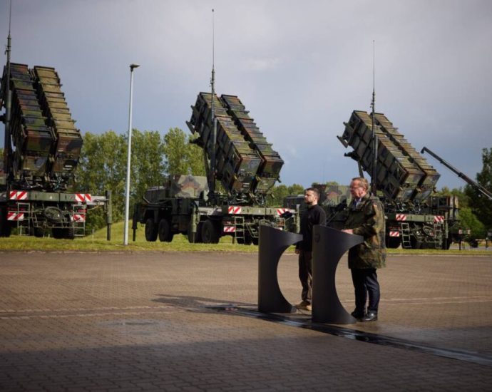 israeli-patriots-once-guarded-tel-aviv-—-now-they’re-knocking-russia’s-hypersonic-kinzhals-out-of-ukraine’s-skies