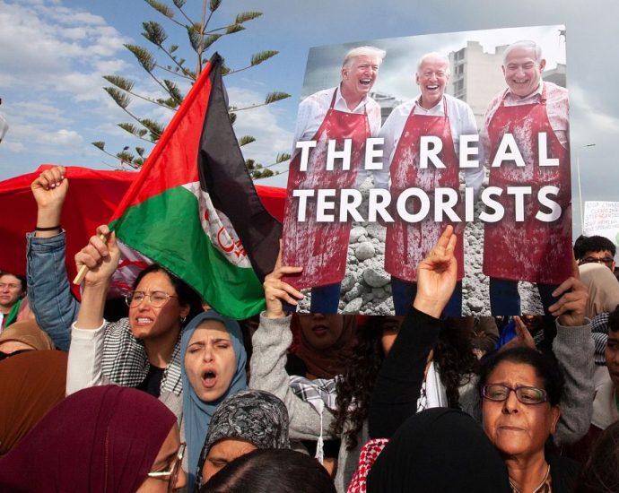 land-convoy-sets-off-for-gaza-from-tunisia-to-protest-against-israeli-blockade-of-strip