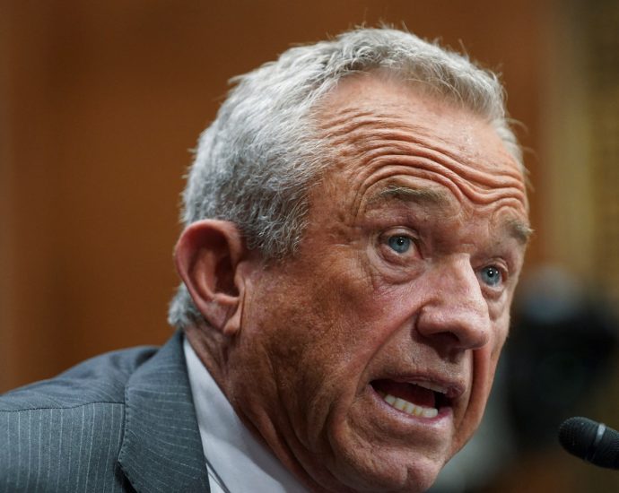 robert-kennedy-jr-expels-all-17-members-of-cdc-vaccine-panel