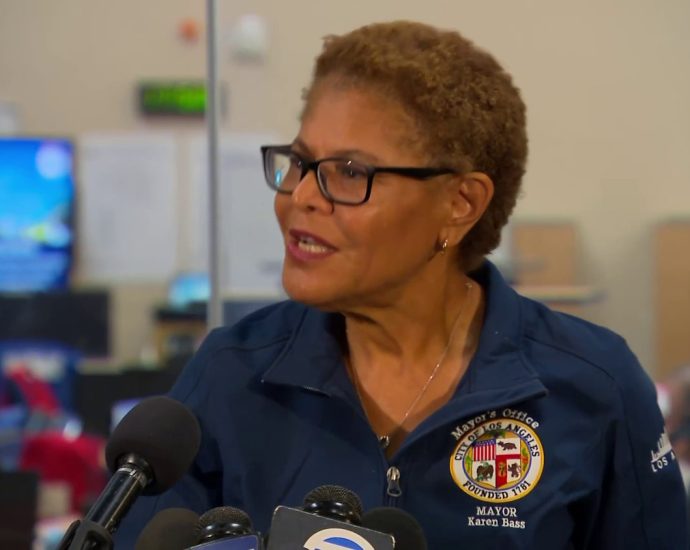 la.-mayor-suggests-city-may-be-a-‘test-case’-for-increased-federal-authority